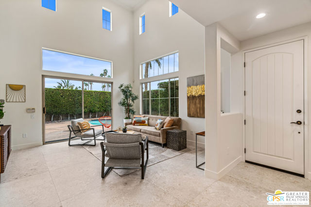 1426 Yermo Drive, Palm Springs CA: https://media.crmls.org/mediaz/6ba2cfb6-4453-44b0-af3d-a0e34f835586.jpg