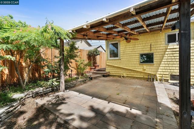 3020 Rose St., Martinez CA: https://media.crmls.org/mediaz/6ba2d24a-c419-40df-9d9e-7946dcd866ef.jpg