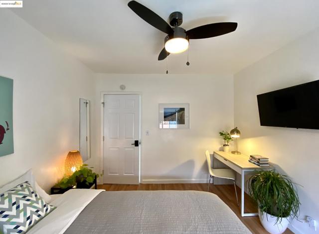 2775 E 21St St, Oakland CA: https://media.crmls.org/mediaz/6ba32350-8a10-47fb-9e0f-fd4f873a9c9f.jpg