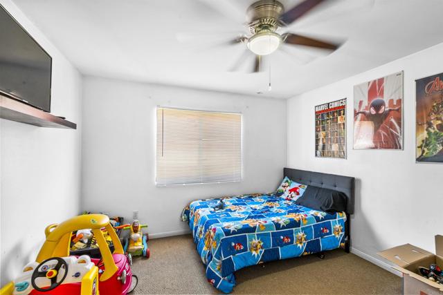 https://media.crmls.org/mediaz/6ba352a3-884f-42d1-bed0-c2260dad4e05.jpg