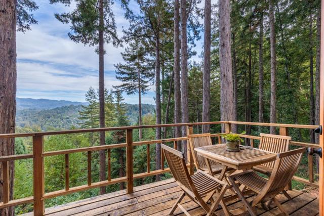 60 Highgate Road, Scotts Valley CA: https://media.crmls.org/mediaz/6ba3ae57-512f-4a98-817b-f93e83e92931.jpg