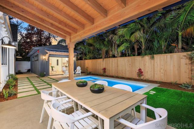 804 Hygeia, Encinitas CA: https://media.crmls.org/mediaz/6ba5342c-4f6d-4b68-a876-c361e013165f.jpg