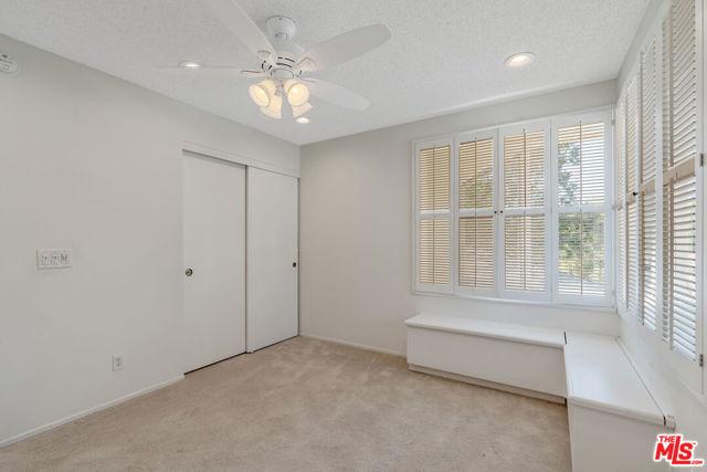 1943 Stonesgate Street, Westlake Village CA: https://media.crmls.org/mediaz/6ba54769-2d93-4290-a337-73c6c67f431c.jpg