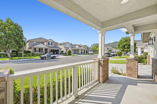 32066 Red Mountain Way, Temecula CA: https://media.crmls.org/mediaz/6ba585f0-e3a6-4b13-bd96-1702983d74de.jpg
