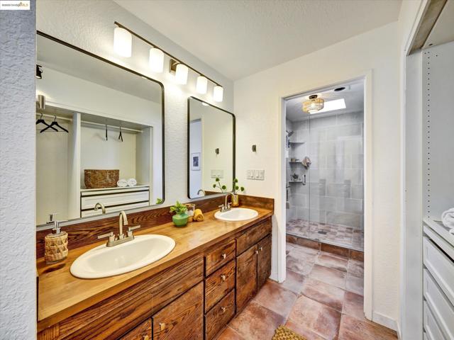 336 Washington Ave, Richmond CA: https://media.crmls.org/mediaz/6ba642f5-38bf-4c96-9982-a8d49b72f9b0.jpg