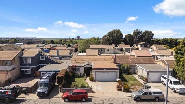 1518 Duran Circle, Salinas CA: https://media.crmls.org/mediaz/6ba6886a-2845-4883-8eae-a6690e3f642b.jpg