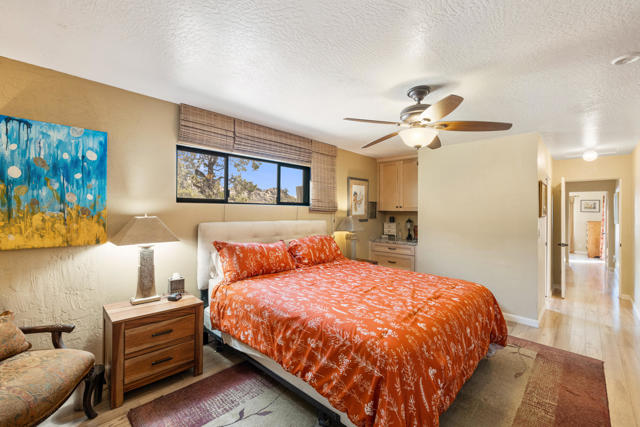 70770 S View Drive, Mountain Center CA: https://media.crmls.org/mediaz/6ba6ae45-1a2a-4698-bec9-738deaf12bcd.jpg