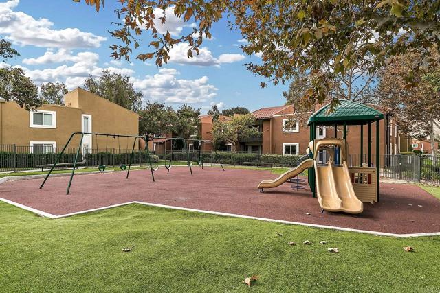 Detail Gallery Image 25 of 29 For 17159 W Bernardo Dr #103,  San Diego,  CA 92127 - 2 Beds | 2 Baths