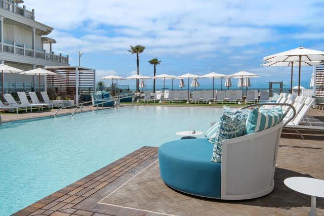 1500 Orange Ave, Coronado CA: https://media.crmls.org/mediaz/6ba6e21e-debd-41ed-ac48-1074014dd807.jpg