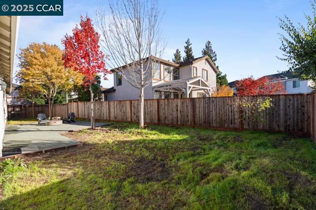 5109 Napa Shore Dr, Fairfield CA: https://media.crmls.org/mediaz/6ba7db7f-76e8-4084-9949-f11a5cdb4f09.jpg