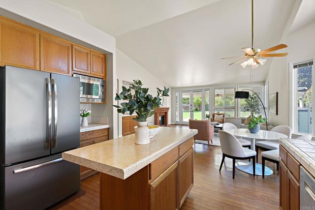 Detail Gallery Image 16 of 48 For 5837 Ranch View Rd, Oceanside,  CA 92057 - 4 Beds | 2/1 Baths