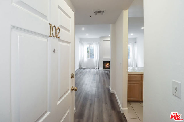 Drew Fenton | 11920 Goshen Avenue Los Angeles CA | MLS: 7426301 Drew Fenton | 11920 Goshen Avenue Los Angeles CA | MLS: 7426301