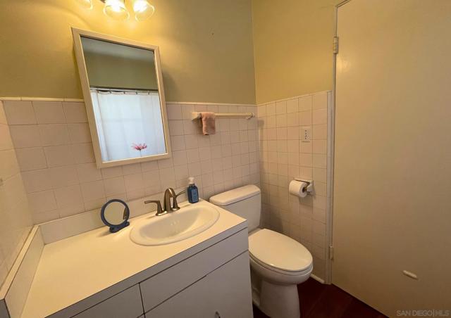 4742 Idaho St, San Diego CA: https://media.crmls.org/mediaz/6baa451e-1ef9-451e-a432-8f501c24dc2f.jpg