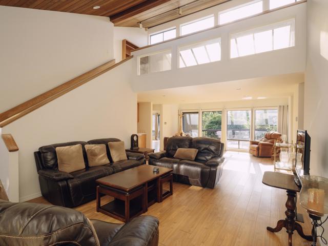 6009 Mimulus, Rancho Santa Fe CA: https://media.crmls.org/mediaz/6baa8229-58a0-464e-a9c0-b1ea4060d511.jpg