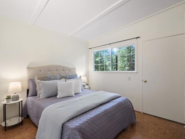 11660 Edgewood Drive, Felton CA: https://media.crmls.org/mediaz/6baaaf6c-1337-4e86-b3bd-4d4bca3faefd.jpg