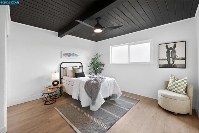 1838 Overhill Rd, Concord CA: https://media.crmls.org/mediaz/6baae927-e83d-45df-993a-2086b18156c6.jpg