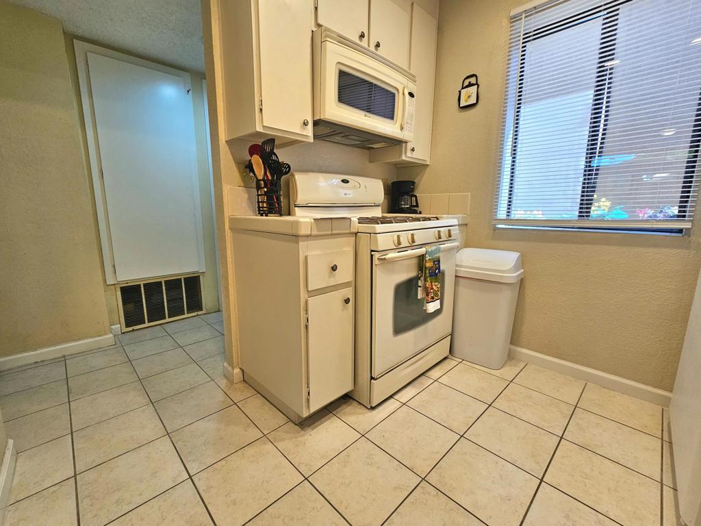 MLS #219135198DA image #4