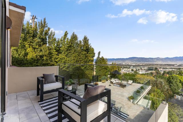 Detail Gallery Image 32 of 69 For 12480 Viewcrest Rd, Los Angeles,  CA 91604 - 5 Beds | 7 Baths