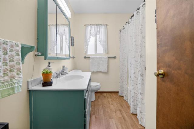 1222 Via Del Sol Road, Salinas CA: https://media.crmls.org/mediaz/6bad2923-891d-4bc9-a491-4405b8563cd5.jpg