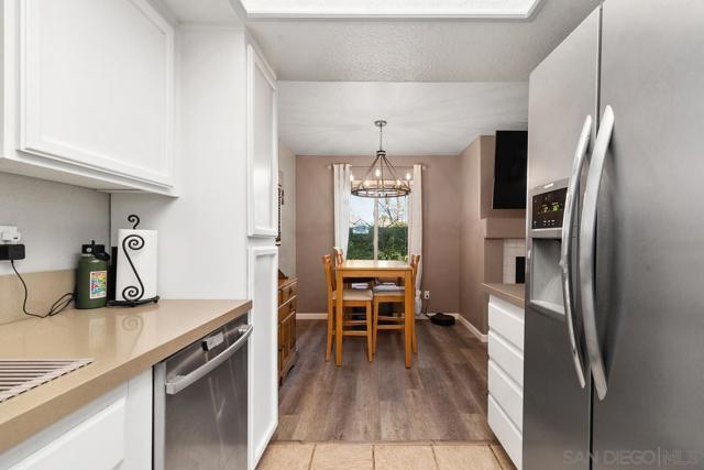 13975 Midland Rd, Poway CA: https://media.crmls.org/mediaz/6bae5022-47f9-4803-b3d8-437475152b67.jpg