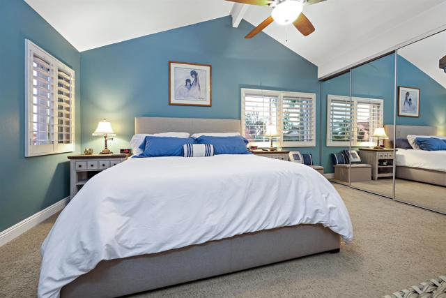 10976 Pallon Way, San Diego CA: https://media.crmls.org/mediaz/6baf1a27-661f-4441-ac5c-ec673f770202.jpg