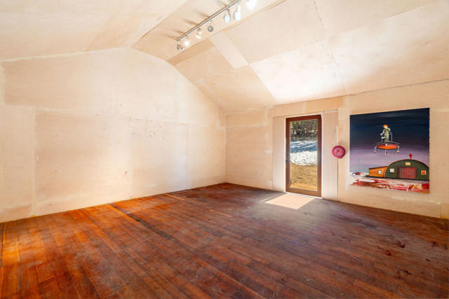 54820 Fern Drive, Idyllwild CA: https://media.crmls.org/mediaz/6bafab63-e9f0-4279-9b8a-548f35ea3302.jpg