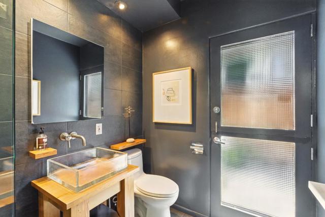 964 Colonial Lane, Palo Alto CA: https://media.crmls.org/mediaz/6baff438-f3da-4674-ad0f-b1201cef223a.jpg