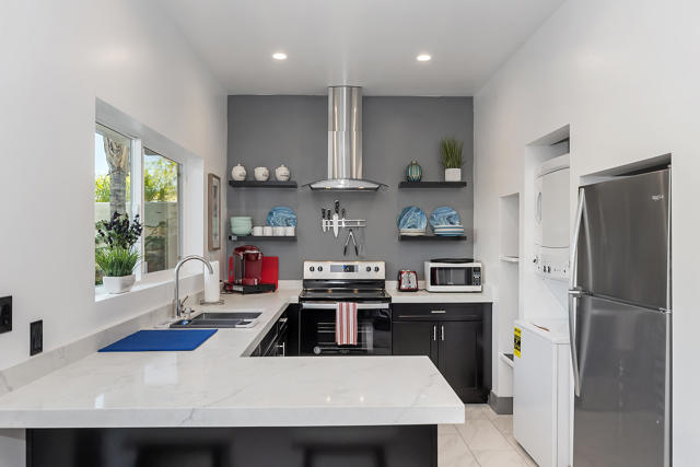 006_KitchenDining