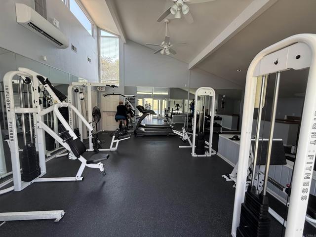 Detail Gallery Image 24 of 28 For 3456 Castle Glen Dr #173,  San Diego,  CA 92123 - 1 Beds | 1 Baths