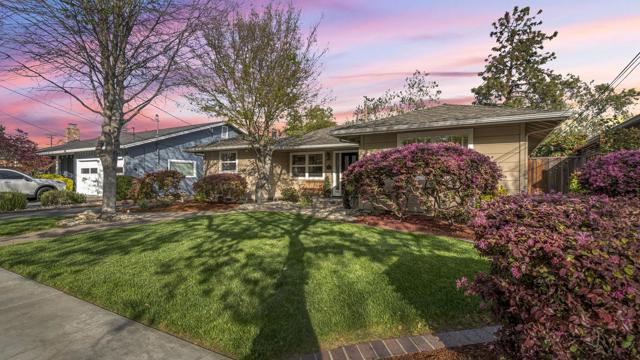878 El Rio Drive, San Jose CA: https://media.crmls.org/mediaz/6bb326cc-ab99-4447-ae17-e5eba3400eba.jpg
