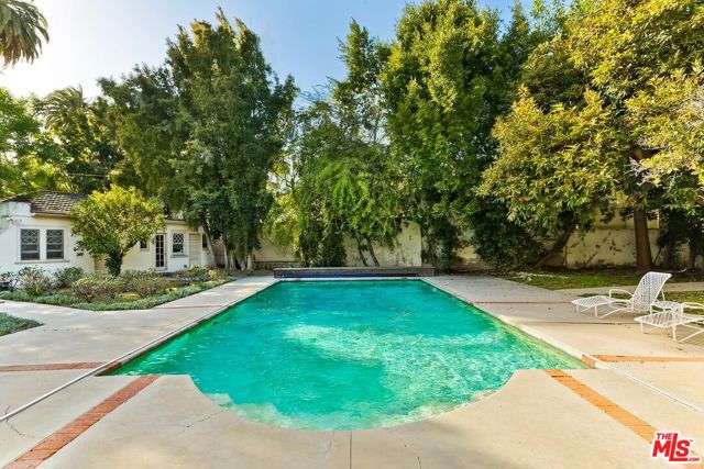 710 Beverly Drive, Beverly Hills, California 90210, 4 Bedrooms Bedrooms, ,5 BathroomsBathrooms,Single Family Residence,For Sale,Beverly,24369371