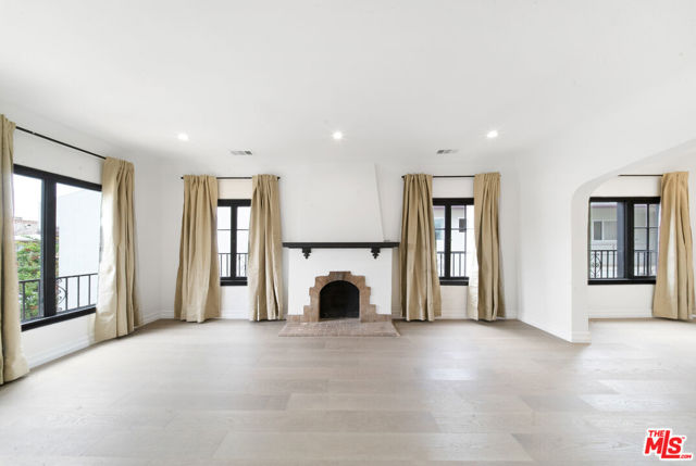 1005 Genesse, West Hollywood CA: https://media.crmls.org/mediaz/6bb482a5-5057-43f7-8172-d4b7f66ea0ef.jpg
