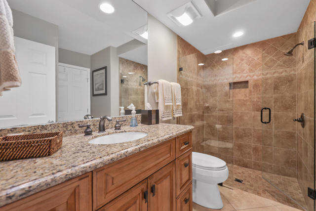 352 Villena Way, Palm Desert CA: https://media.crmls.org/mediaz/6bb5c365-6318-4a48-a845-2cb40330234f.jpg