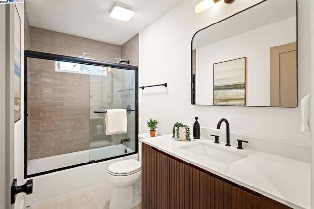 36702 Olive St, Newark CA: https://media.crmls.org/mediaz/6bb64a98-0ad8-4f71-91e3-1902fd4df499.jpg