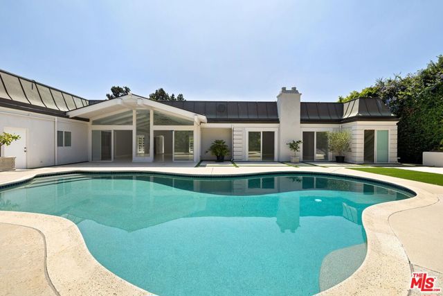 Image 3 for 801 N Alta Dr, Beverly Hills, CA 90210