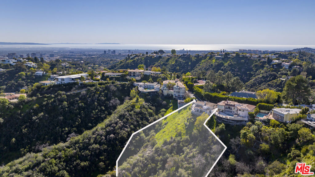 1234 Stradella Road, Los Angeles, CA 90077