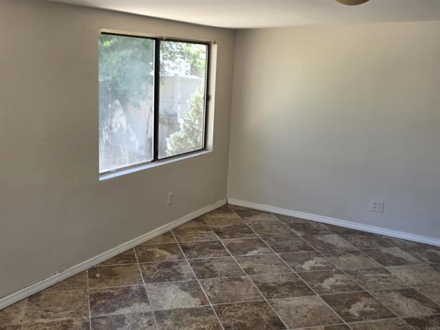 7748 De Soto Avenue, Canoga Park CA: https://media.crmls.org/mediaz/6bb87aba-5d4f-4fa3-a315-32b4994a66e0.jpg