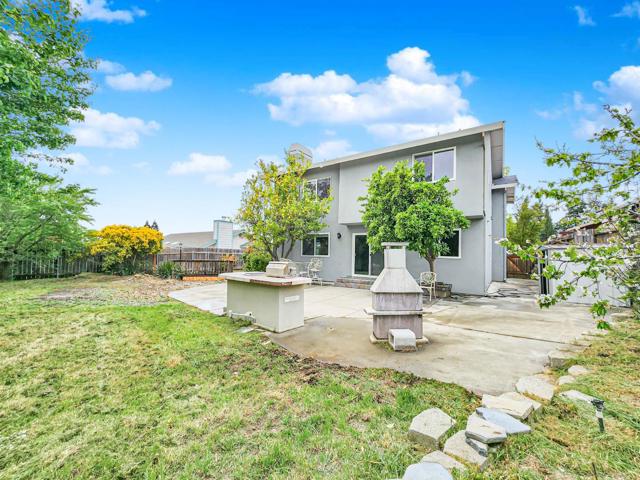 2160 Clipper Ship Drive, Fairfield CA: https://media.crmls.org/mediaz/6bb8b95f-01ff-4809-b67b-775ddcddd6a9.jpg
