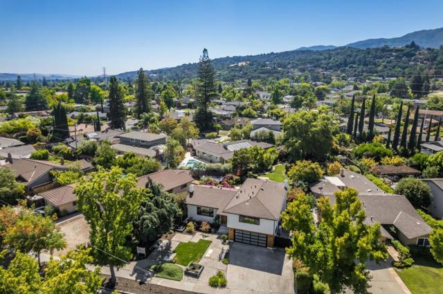 230 Westchester Drive, Los Gatos CA: https://media.crmls.org/mediaz/6bb9763b-35da-4f43-882b-84ad0ed127fa.jpg