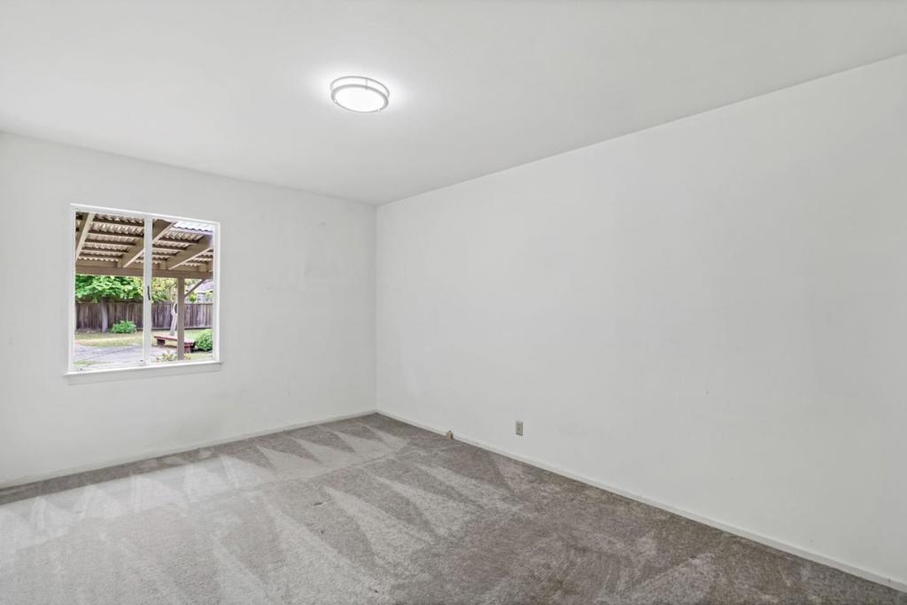 https://media.crmls.org/mediaz/6bba1ebc-5502-4c41-a7db-ff687c1342be.jpg?preset=X-Large