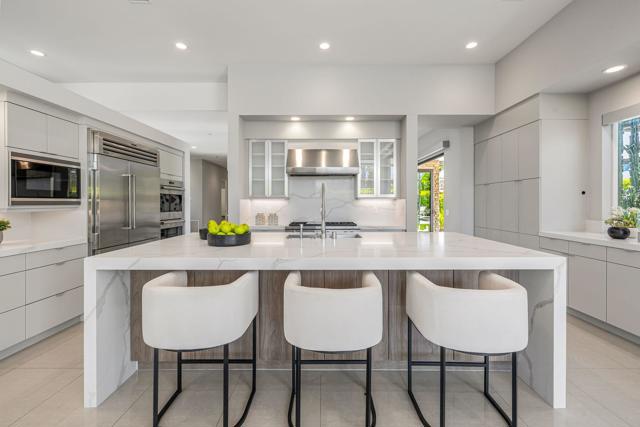 33 Topaz Court, Rancho Mirage, CA 92270
