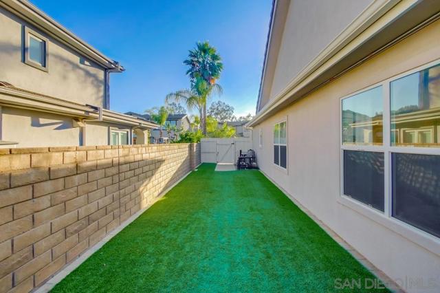 14590 Kent Hill Way, Poway CA: https://media.crmls.org/mediaz/6bbbc01a-10b1-4d7c-8ce4-71d52eff3dde.jpg