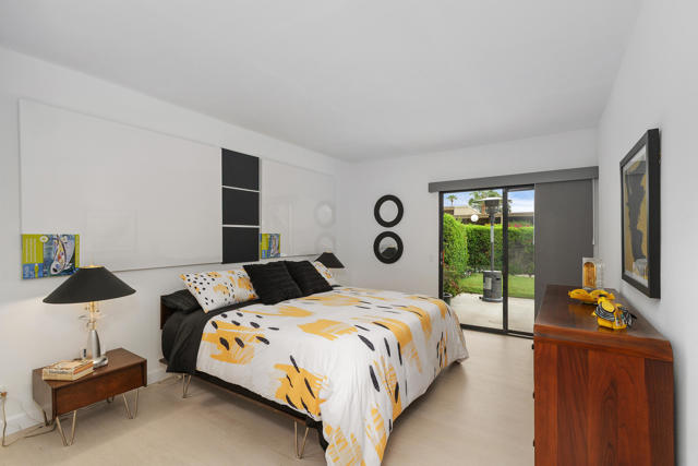 1334 Tiffany S Circle, Palm Springs CA: https://media.crmls.org/mediaz/6bbc2d1f-2260-4219-8c1a-f97bed131a9b.jpg