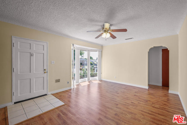 2101 N Almadale Avenue, Los Angeles CA: https://media.crmls.org/mediaz/6bbc8e66-de13-453a-92f7-1aaaffbd7cc5.jpg