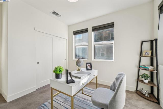 37898 Seafarer Road, Newark CA: https://media.crmls.org/mediaz/6bbcc022-a448-47fb-9129-693fa0c89583.jpg