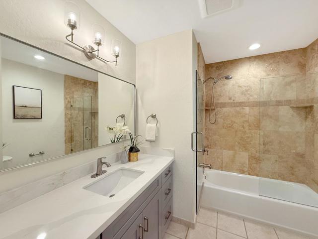 125 Connemara Way, Sunnyvale CA: https://media.crmls.org/mediaz/6bbcc365-3522-4a0c-9fdc-481eebfca12a.jpg