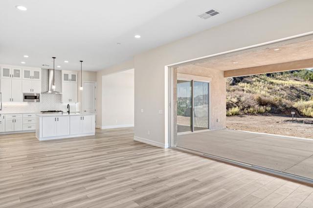 Detail Gallery Image 19 of 41 For 12635 via Vigneto #LOT 42,  Lakeside,  CA 92040 - 4 Beds | 2 Baths