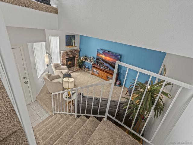 972 Sapphire Street, Pacific Beach (San Diego) CA: https://media.crmls.org/mediaz/6bbd3ac9-2ed9-4eeb-8fda-113b7ccfcbf1.jpg