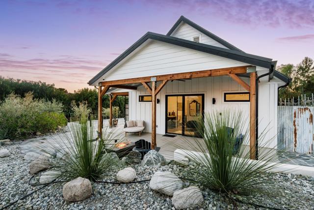 35715 Calle Nopal, Temecula CA: https://media.crmls.org/mediaz/6bbd3cce-c983-4a9f-9484-ac1a025191ea.jpg