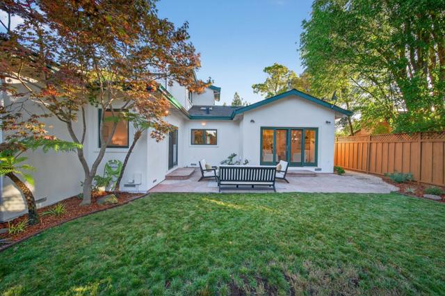 3179 Stockton Place, Palo Alto CA: https://media.crmls.org/mediaz/6bbf18c6-924f-4e41-8841-382b37d9728e.jpg